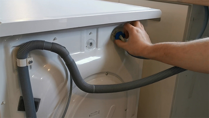 Cách khắc phục máy giặt HITACHI không xả nước